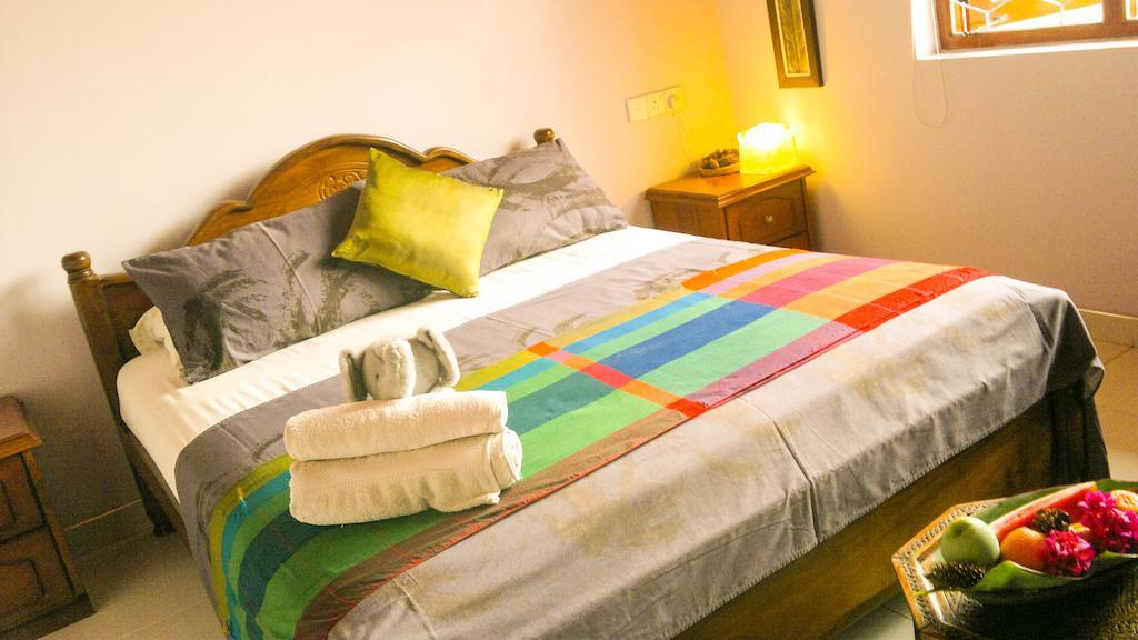 Serendib Guest House Negombo Cameră foto